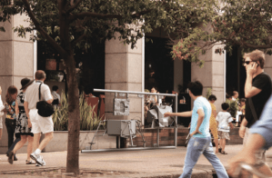 Ho-Chi-Minh-ambient-marketing-viet-nam-ogilvy-mather-creativity-Tamiya-3-600x393